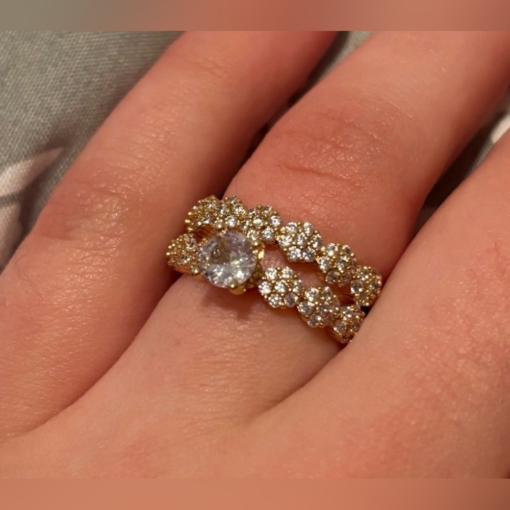 Women’s cubic zirconia ring set